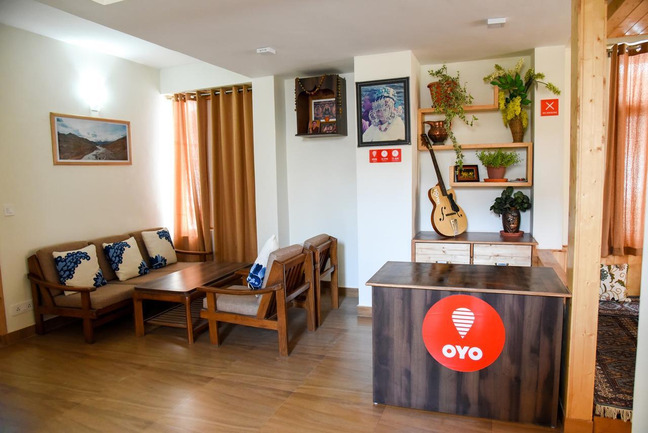 Oyo 13741 Rockwood Bnb Manāli Buitenkant foto