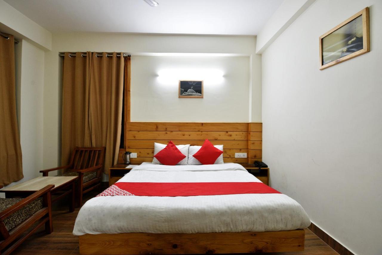 Oyo 13741 Rockwood Bnb Manāli Buitenkant foto