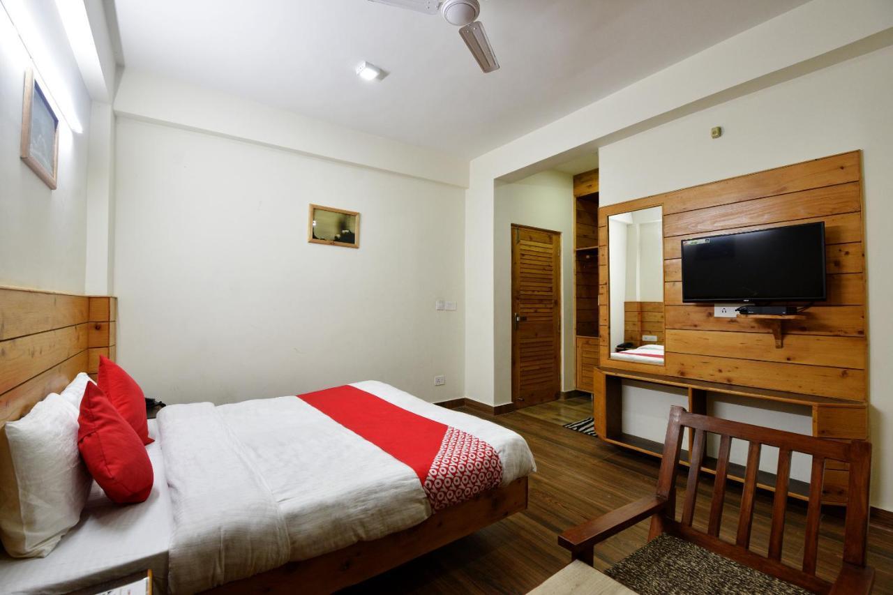 Oyo 13741 Rockwood Bnb Manāli Buitenkant foto