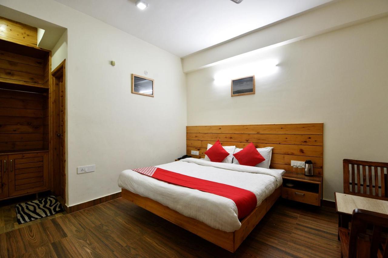 Oyo 13741 Rockwood Bnb Manāli Buitenkant foto