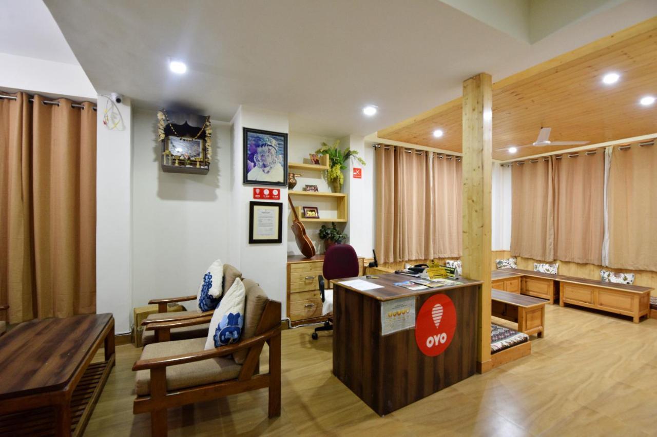 Oyo 13741 Rockwood Bnb Manāli Buitenkant foto