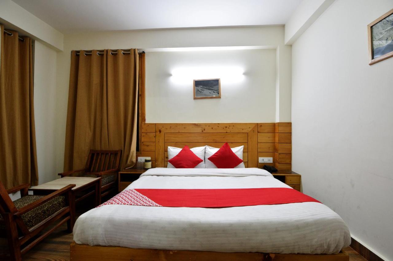 Oyo 13741 Rockwood Bnb Manāli Buitenkant foto