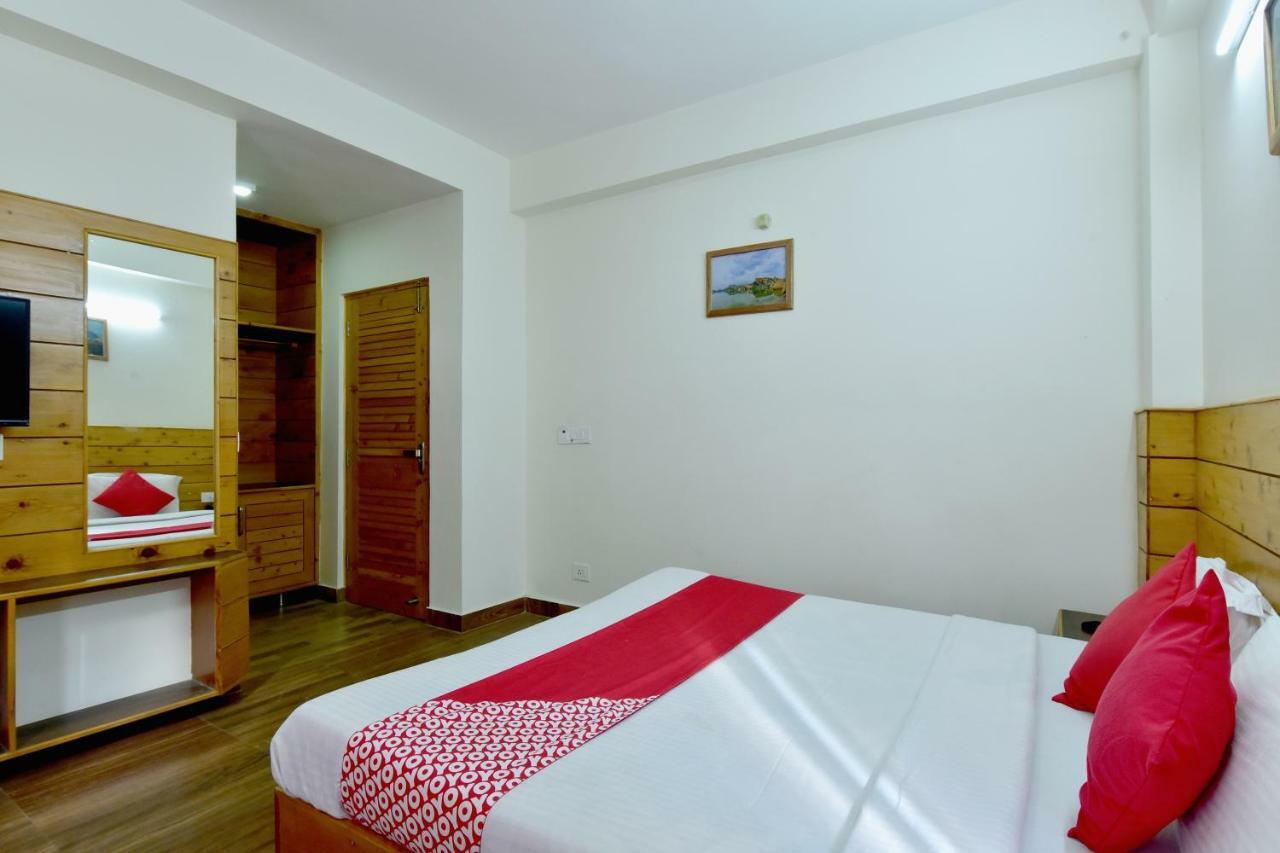 Oyo 13741 Rockwood Bnb Manāli Buitenkant foto