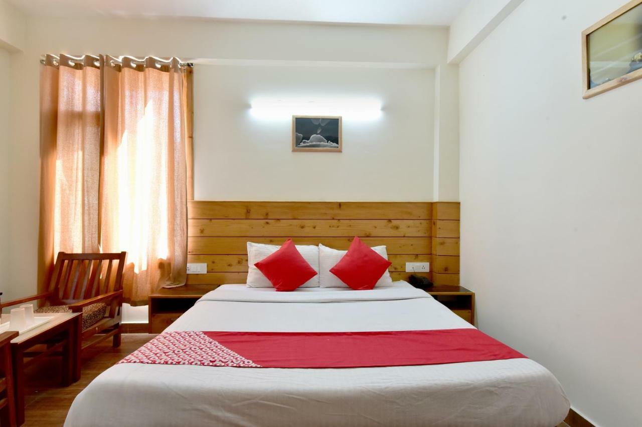 Oyo 13741 Rockwood Bnb Manāli Buitenkant foto